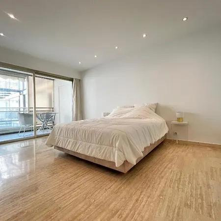 Elegant Studio Carre D'or Apartamento Cannes